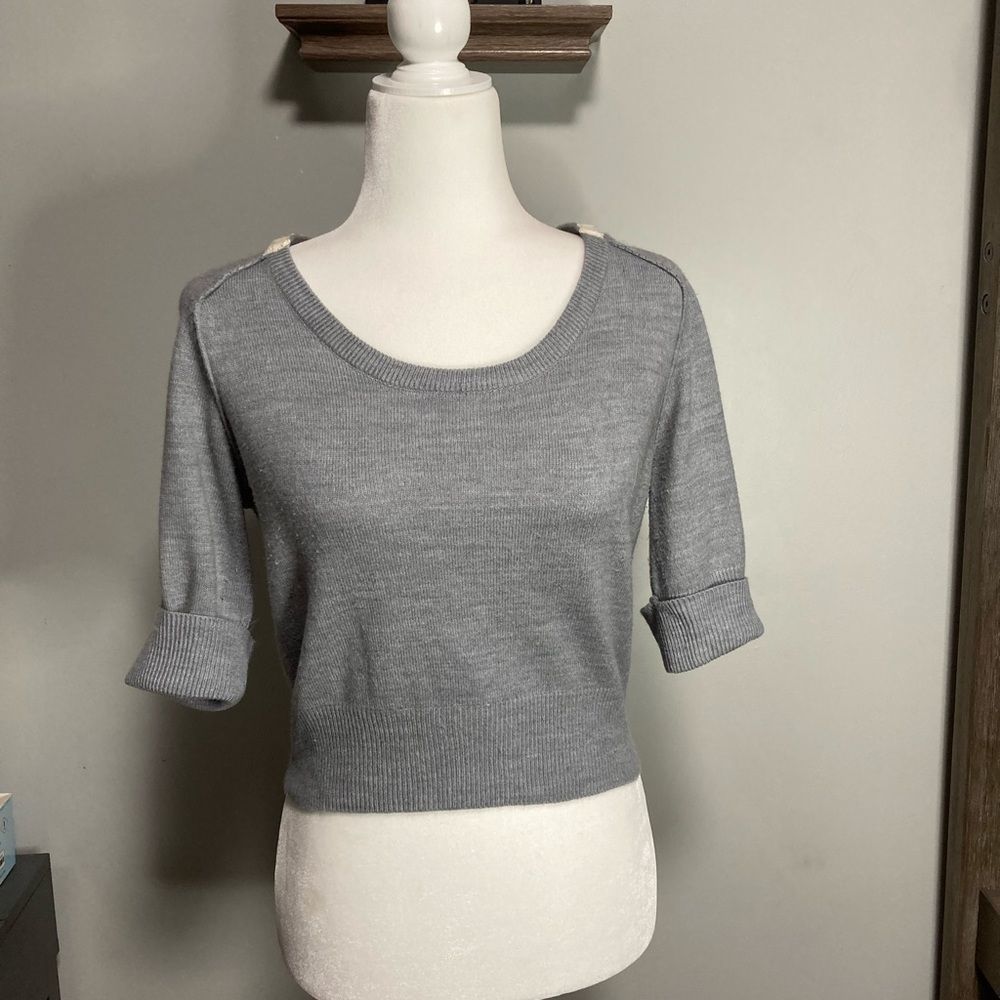 Grey sweater mid sleeve small